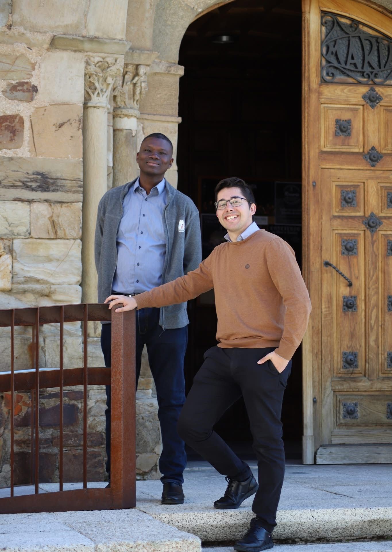 Nos visitan los Seminaristas